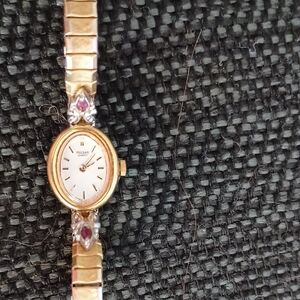Pulsar Gold and Pink Vintage-Inspired Watch